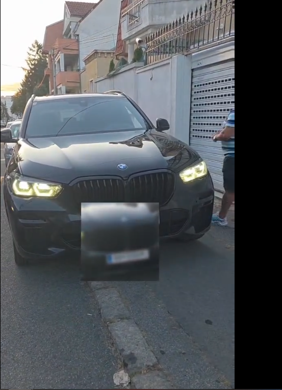 Stefan Karić ne štedi za porodicu: Otac dobio auto koji ostavlja bez daha! (FOTO)