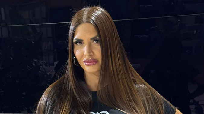 POSLE RASKIDA SA IVANOM – JELENA ILIĆ PONOVO ZALJUBLJENA! Novi izabranik poznate starlete krije se od javnosti, a evo ko je on!