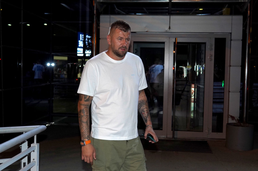 Janjuš iz Pariza poslao poruku koja je uzdrmala Elitu 9