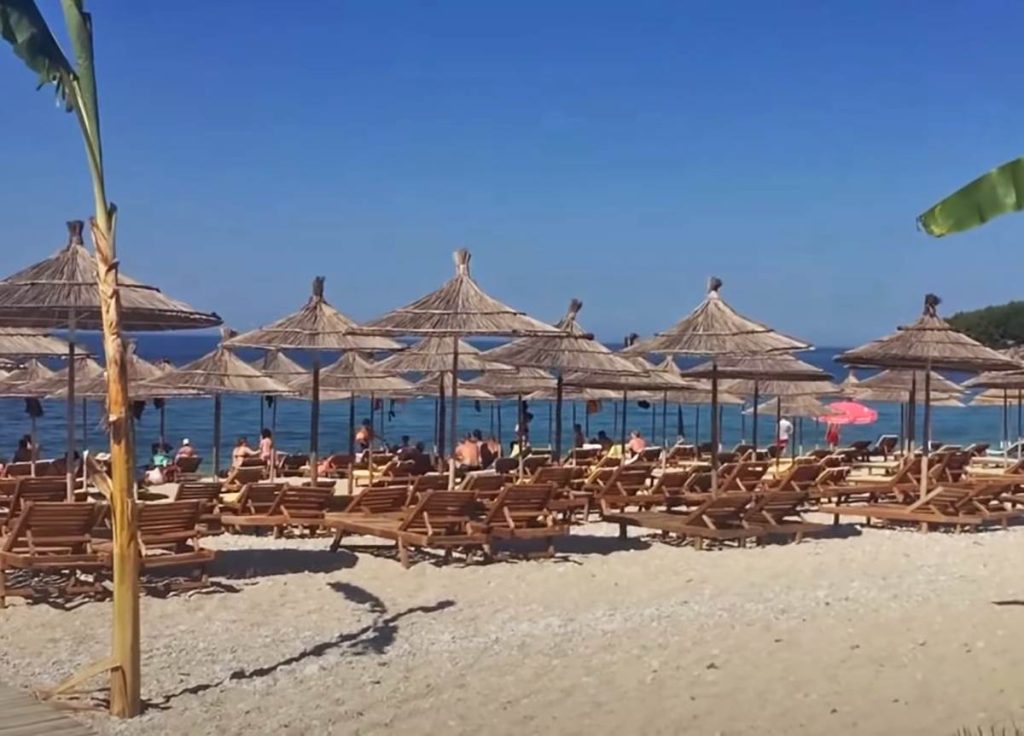 Cijene u Albaniji oduševile turiste: Riba, ćevapi, burger ili piletina – sve košta isto!