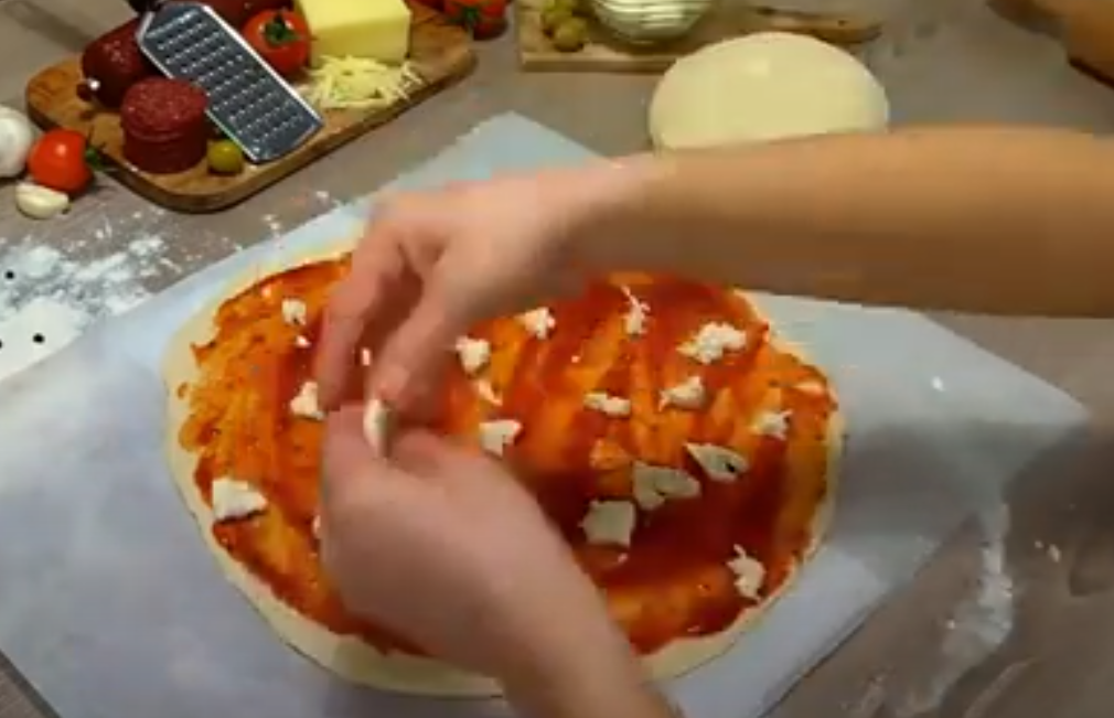 Otkrijte čaroliju domaće pice – sve počinje od testa!