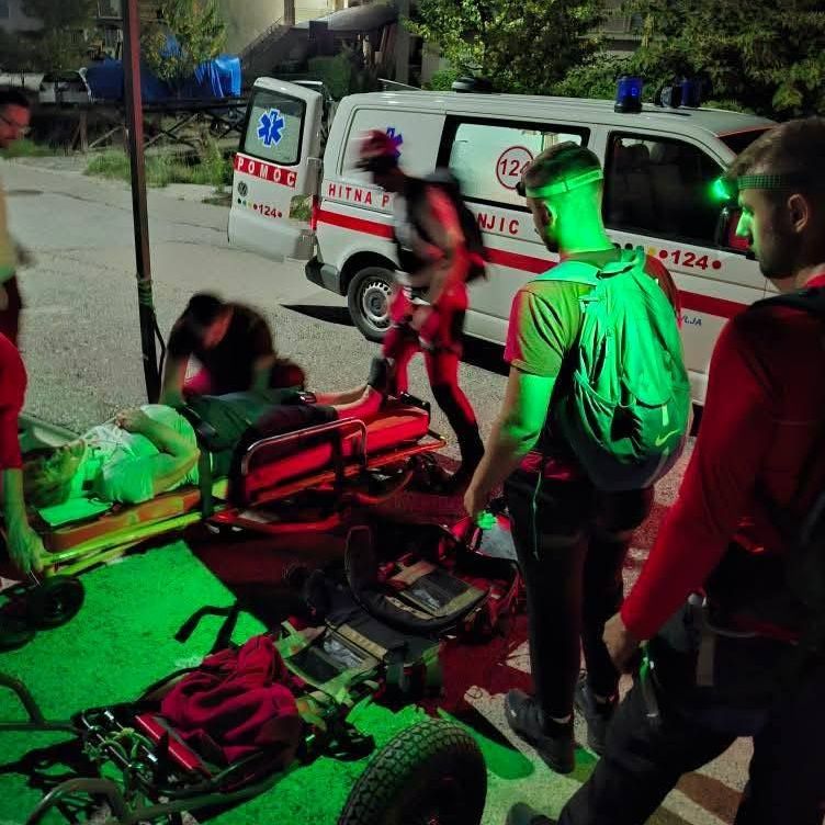 Tragedija u Konjicu: Muškarac pronađen mrtav pored vikendice, supruga teško povrijeđena