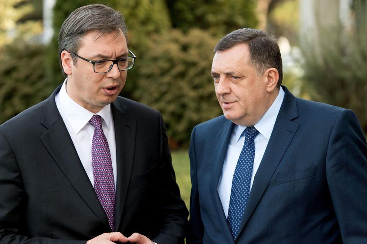 Šokantna spekulacija: Dodik kandidat za Beogradsku fotelju?!Aleksandar Vučić u šoku