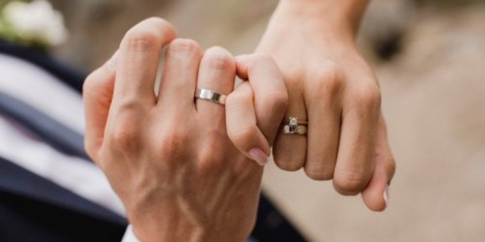 Tajne burme koje čuvaju ljubav: Stara vjerovanja i pravila koja svaki par mora znati!