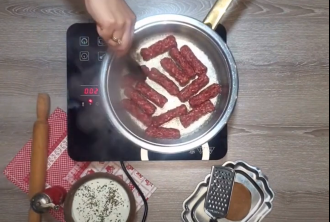 Ćevapi u Dagari sa Kajmakom