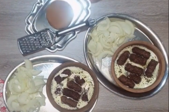 Ćevapi u Dagari sa Kajmakom