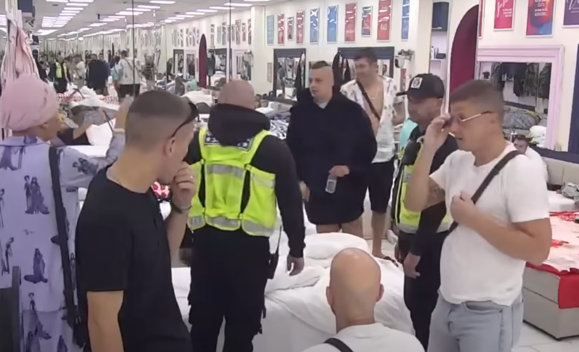 ELITA GORI! Terza brutalno krenuo na Uroša – „Šta će ti otac reći za Mininu prošlost?“