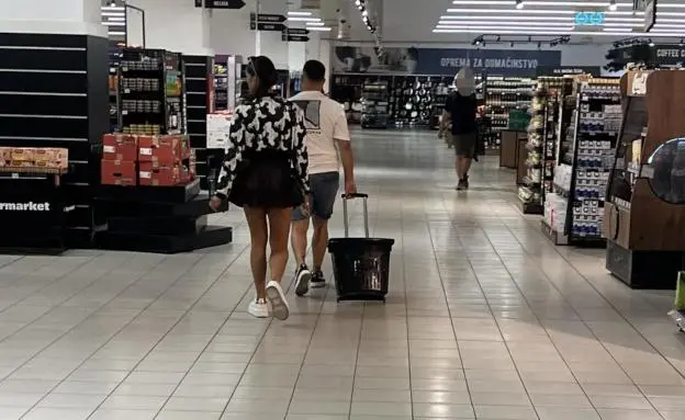 ANĐELA ĐURIČIĆ VIŠE NE KRIJE! Nakon priča o raskidu, pojavila se sa ovim bivšim Zadrugarom i sve razotkrila!