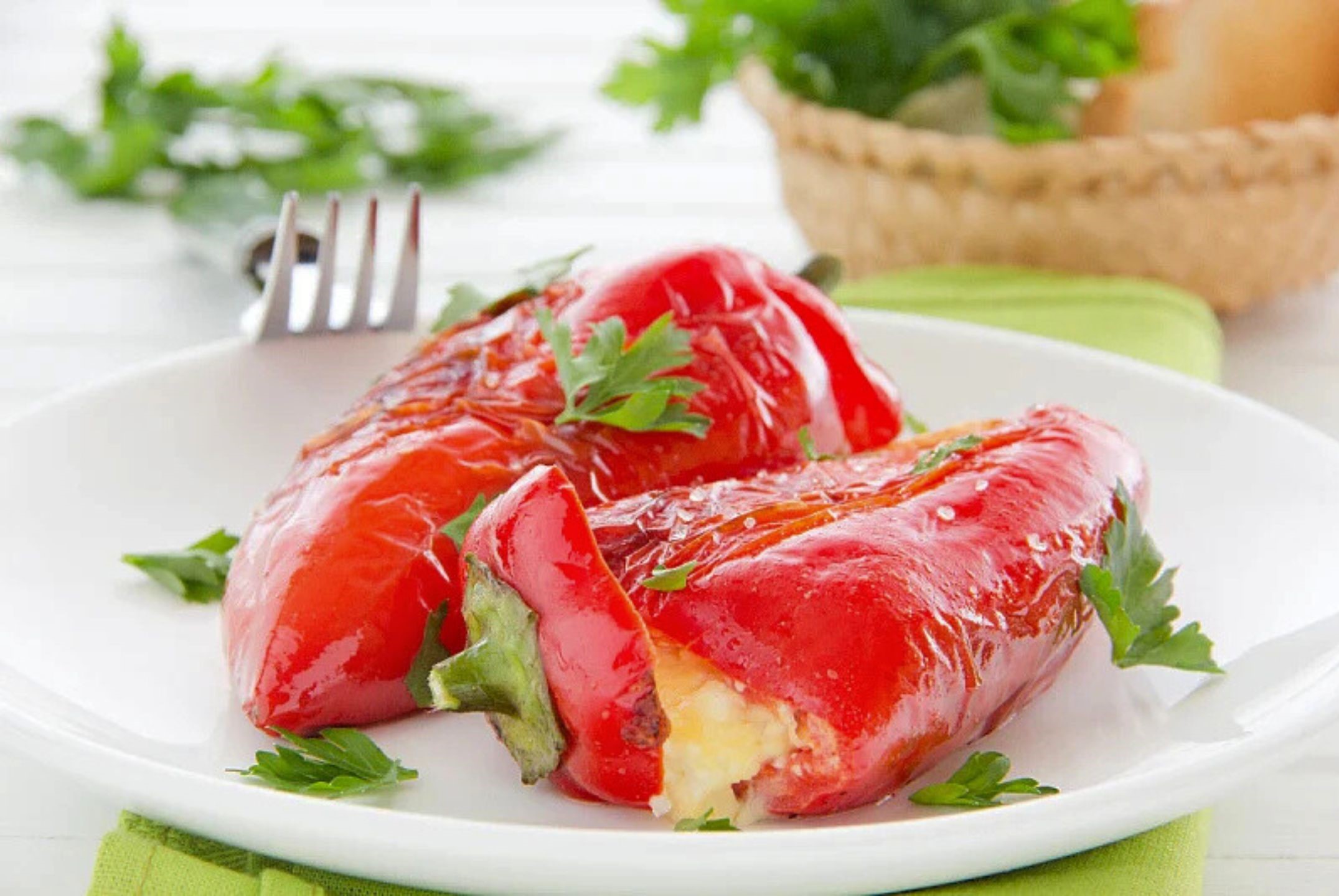 Zdravstvene prednosti paprika i recept za punjene paprike sirom Brzi recept: Punjene paprike sirom koje osvajaju na prvi zalogaj! - 1