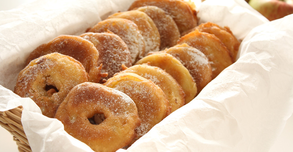 Jabuke u šlafroku – brz i mirisan desert kao iz bakinog doma