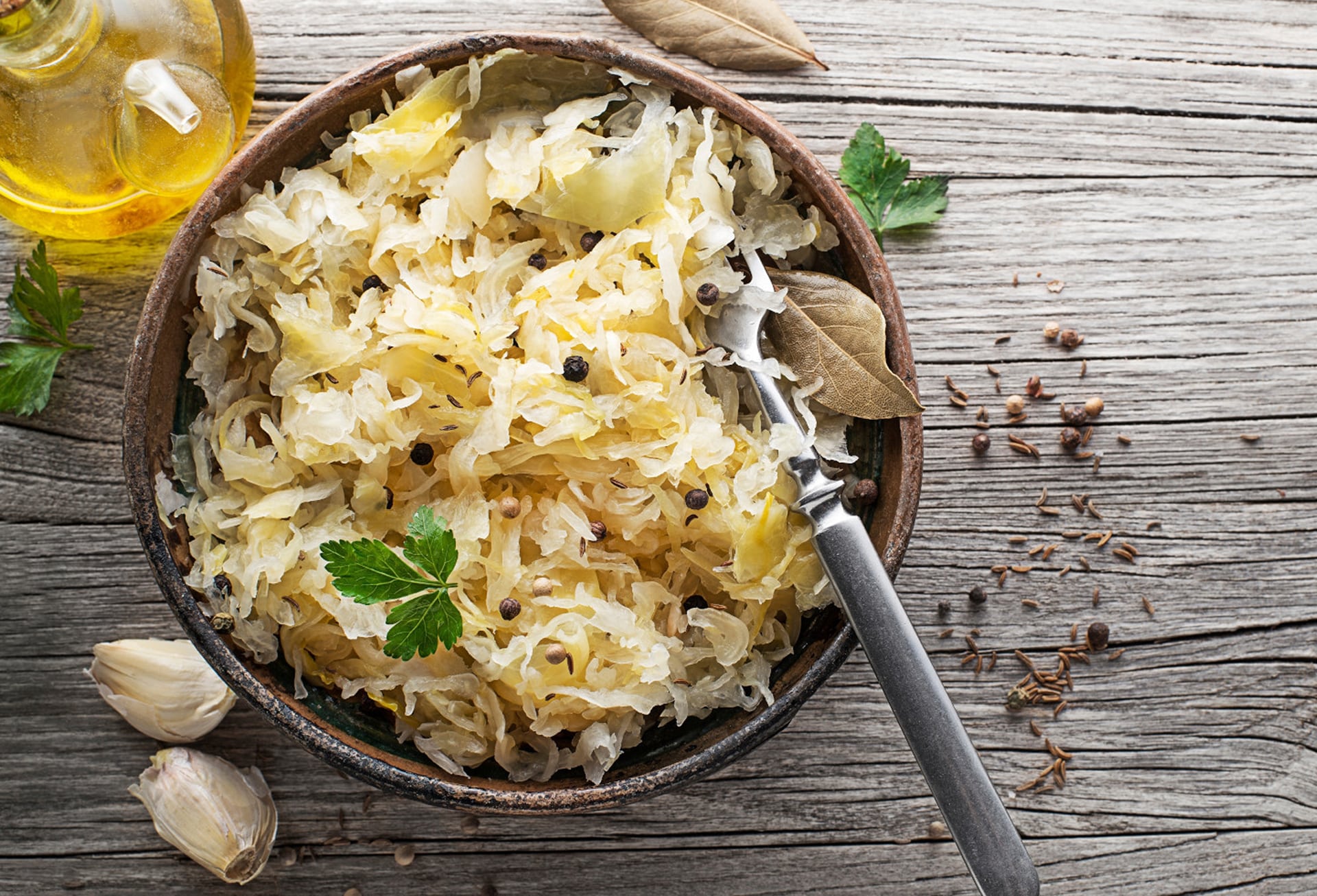 Zdravlje u buretu! Evo zašto je kiseli kupus pravi zimski lijek za cijeli organizam