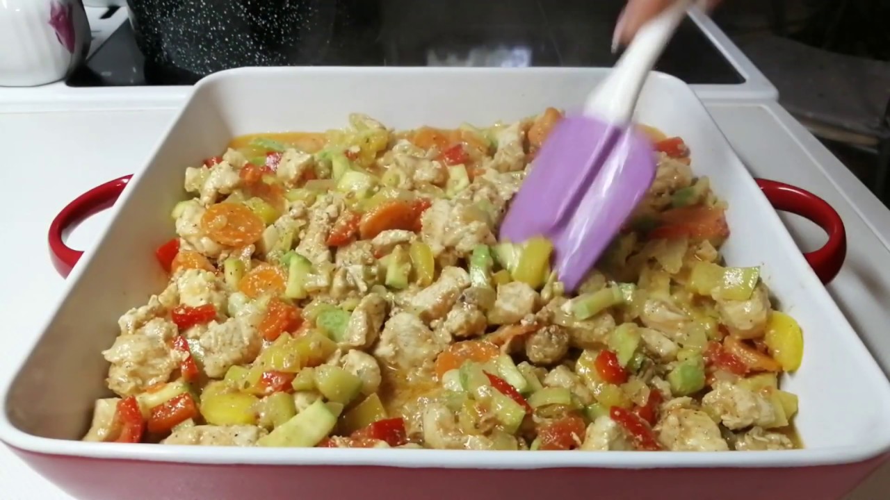 Piletina u kremastom sosu sa pečenim povrćem