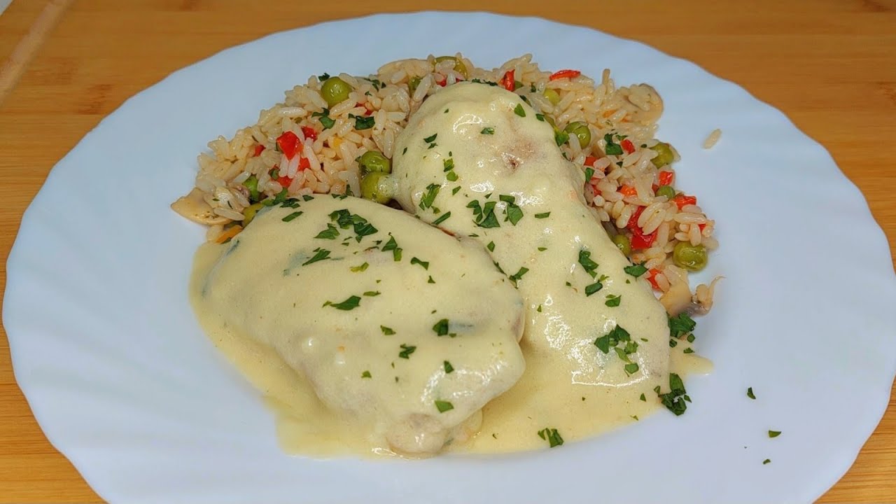 Piletina u kremastom sosu sa pečenim povrćem