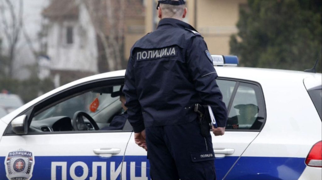 Sukob komšija prerastao u tragediju: Žena zadobila teške povrede, 69-godišnjak zadržan