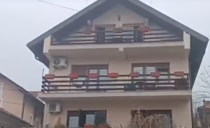 Upad MUP-a TK kod Fatmira Alispahića: Pretres kuće i studija zbog povrede privatnosti djeteta!