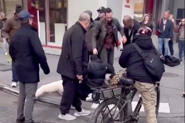 Horor u New Yorku: Pit bull napao jednogodišnju bebu nasred ulice