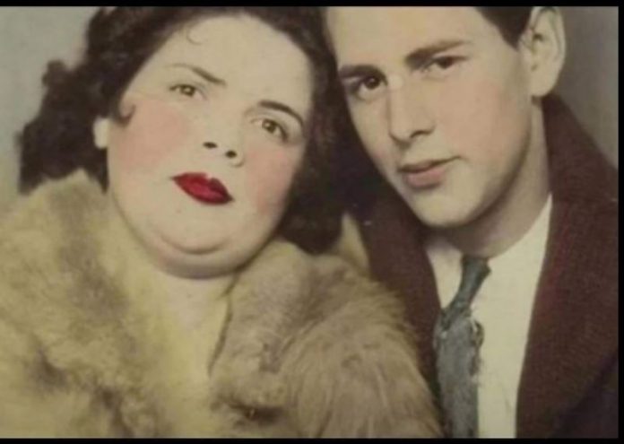 Šokantna fotografija iz prošlosti: Pogledajte detalj koji će vas ostaviti bez daha