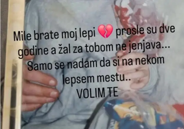 Kada pjesma probudi bol: Janjušev emotivni slom zbog brata Mihaila