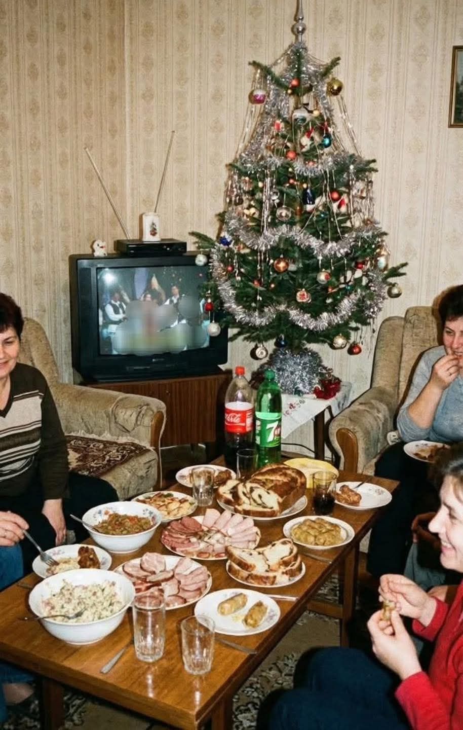 „Ovako se nekada slavila Nova godina i svi tvrde da smo bili srećniji“: Fotografije iz bivše Jugoslavije koje natjeraju da zastanete i razmislite, ne propustite ostale članke u našoj kategoriji Zanimljivosti. Svakog dana vas čeka nešto novo i neočekivano!