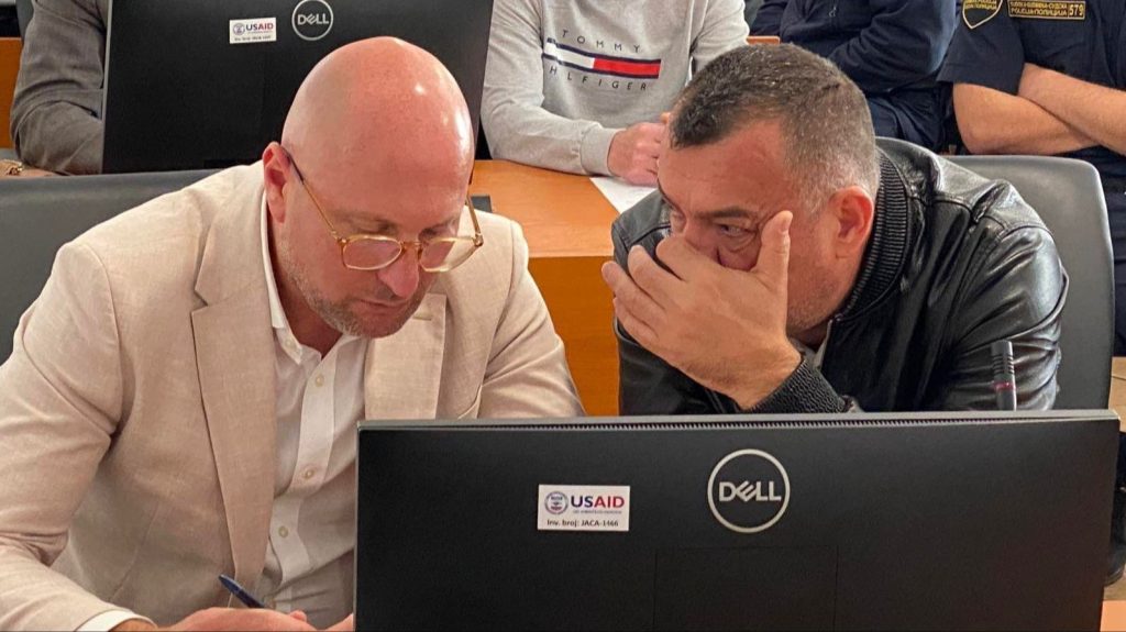 Podignuta optužnica protiv policajaca zbog podvođenja maloljetnica