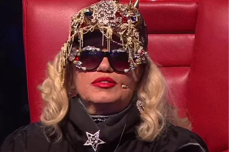 Nada Topčagić otvoreno: Od kontejnera do estradnog glamura – život bez stida