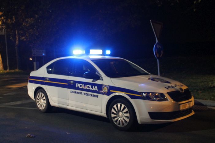 Nova godina u crnom: Petnaestogodišnjakinja teško povrijeđena, vozač pobjegao