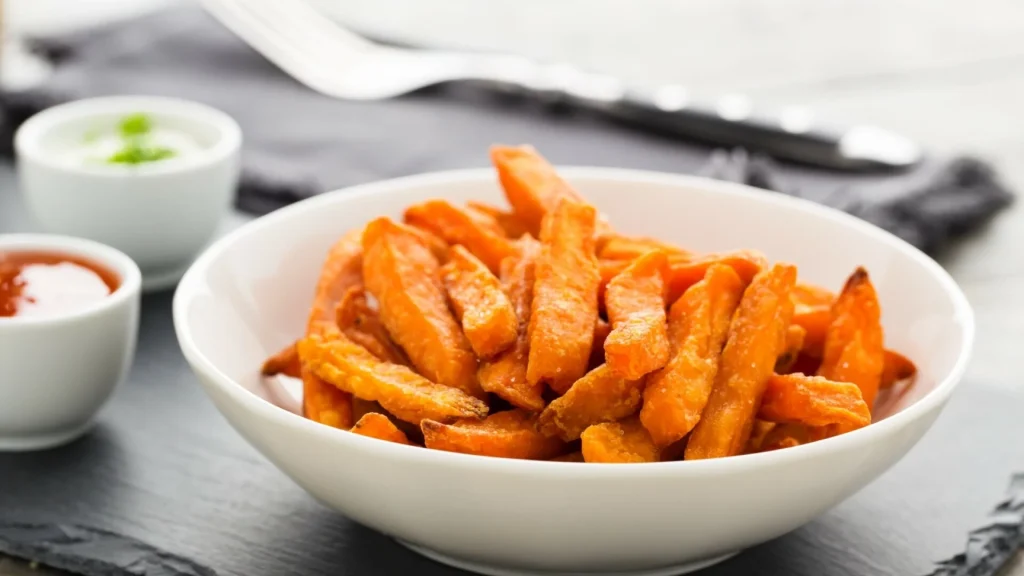 Zdrava grickalica iz rerne: Hrskava palenta koja podsjeća na pomfrit