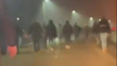 Haos kod Aerodroma Tuzla: Masovna tučnjava Delija i Torcide, 93 osobe zadržane u policiji!