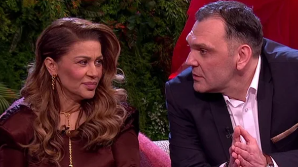 Mina Kostić sa partnerom Manetom Ćuruvijom Kasperom na javnom događaju