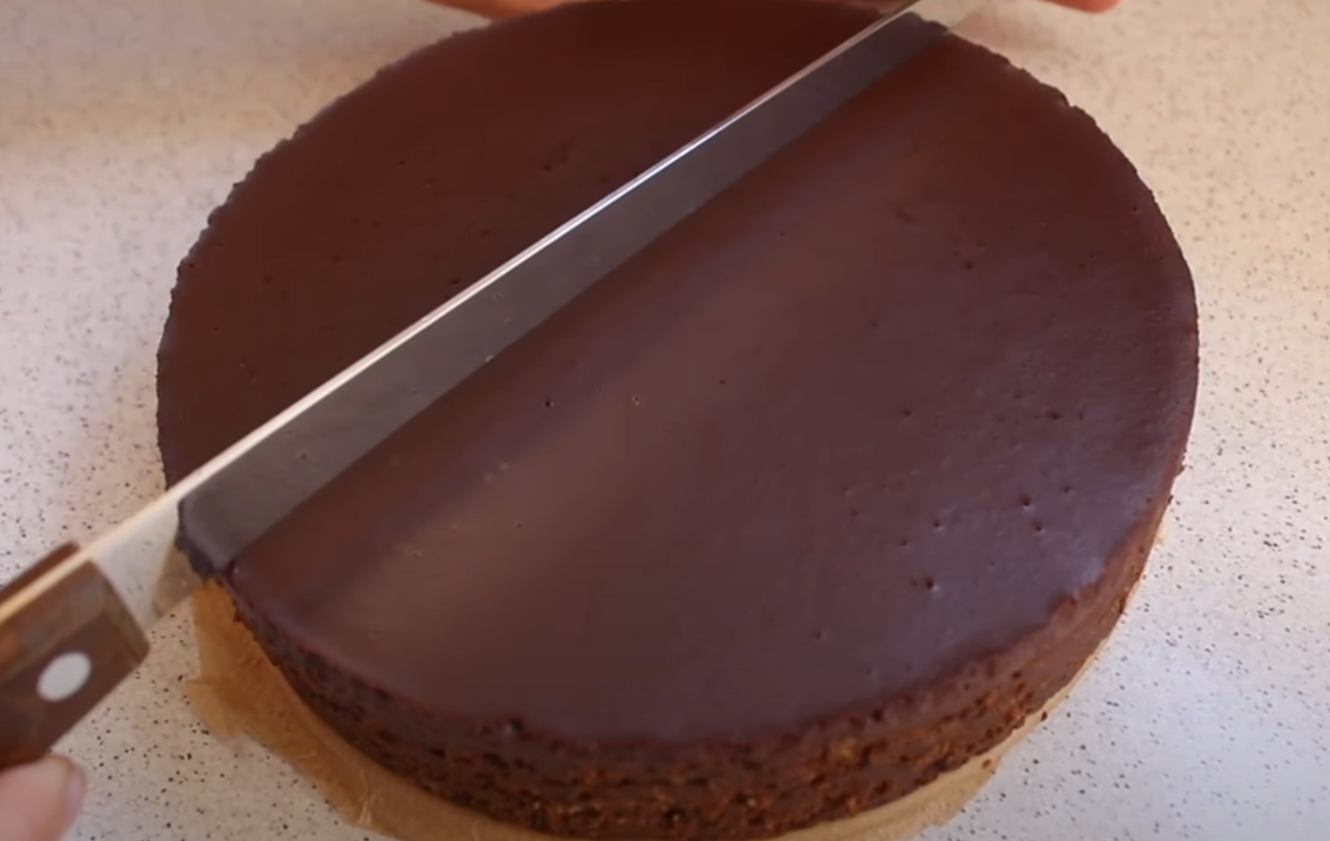 Čokoladna torta od 3 sastojka koja je zaludjela internet – gotova za 5 minuta!