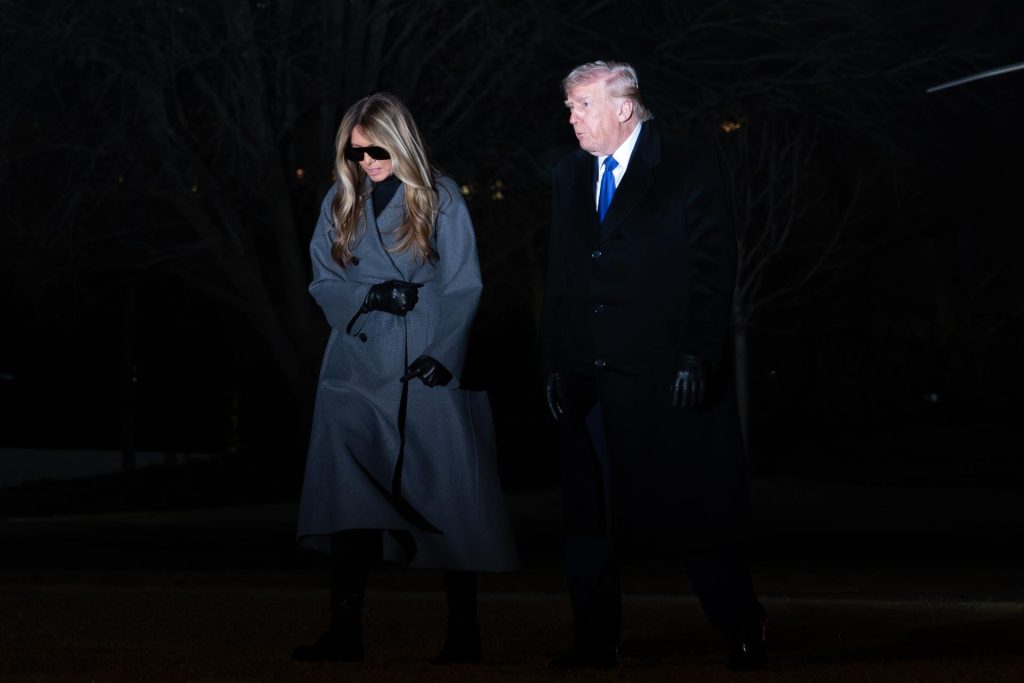 Melania i Donald Trump u večernjim satima.
