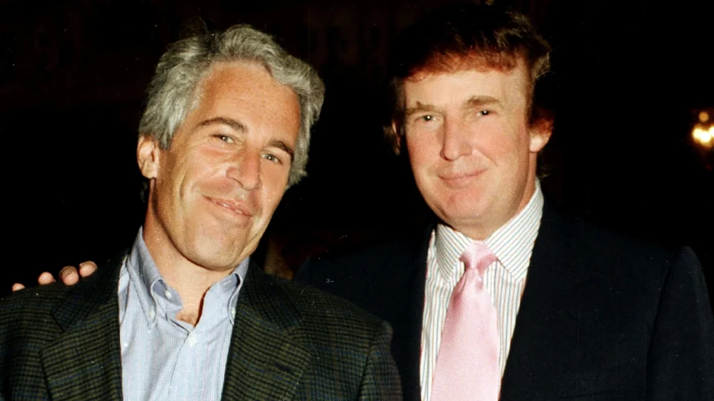 Jeffrey Epstein i Donald Trump na zajedničkom događaju ili fotografiji iz javnog konteksta