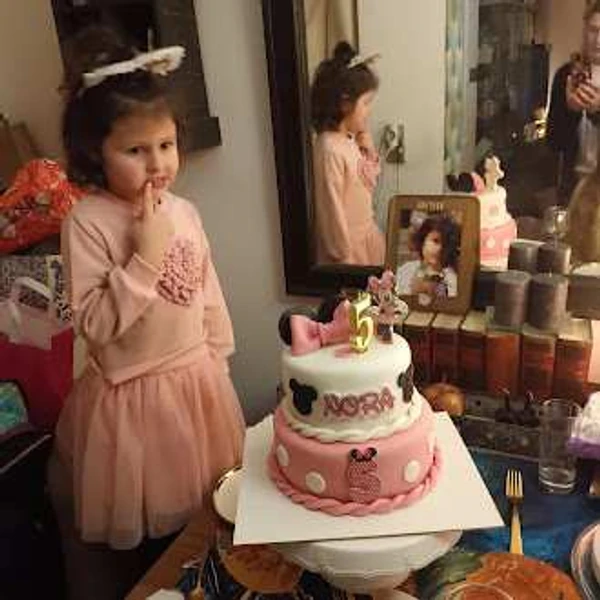 Roze bajka bez mame: Nora slavila rođendan dok su roditelji u rijalitiju!