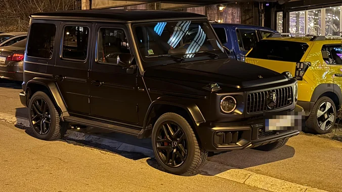 Najveći blagoslov u životu: Nikolina Kovač izašla iz porodilišta, Saša stigao u stilu!