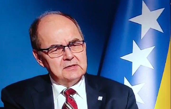 “SITUACIJA JE POSTALA VEOMA NESTABILNA” Šmit upozorio na opasnost po Balkan!