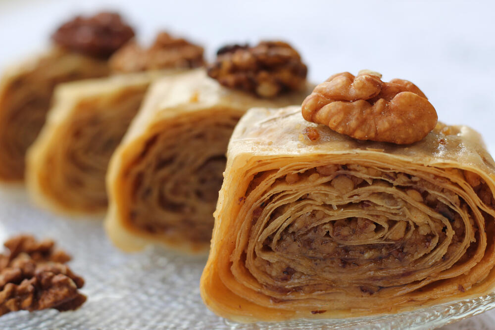 Bosanske ružice – tradicionalni kolač kojem miris i ukus bude najlepše uspomene
