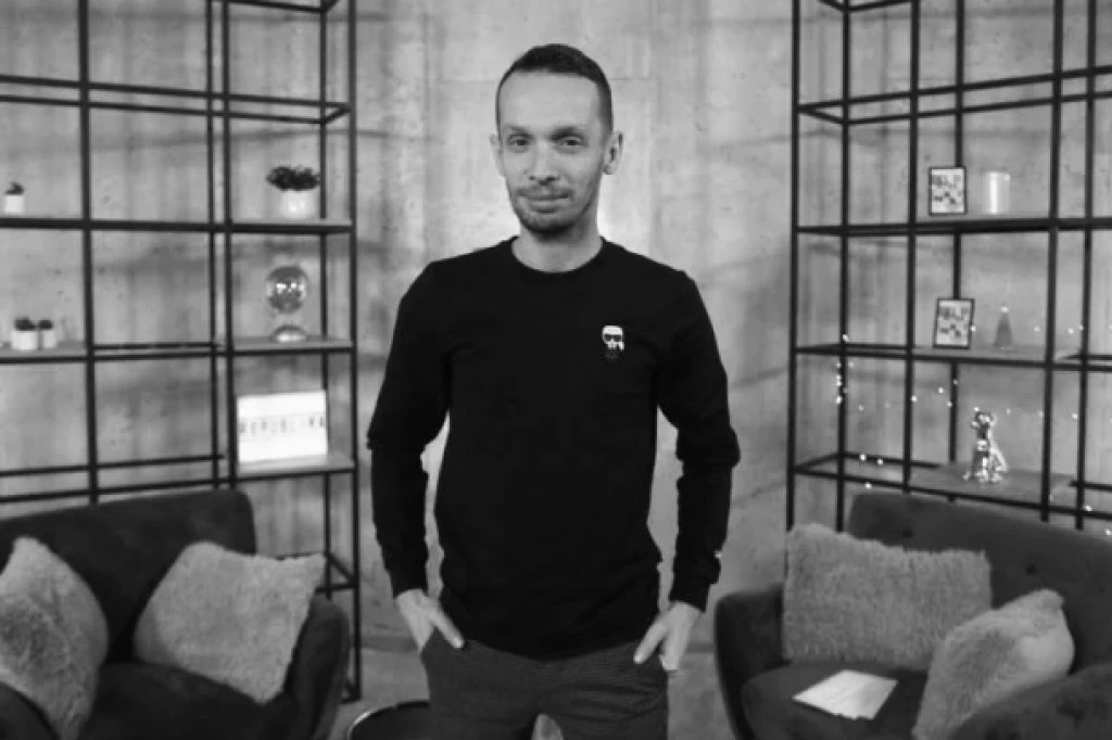Tužna vijest iz Beograda: Preminuo omiljeni novinar Marko Pantić – Ludo Pero