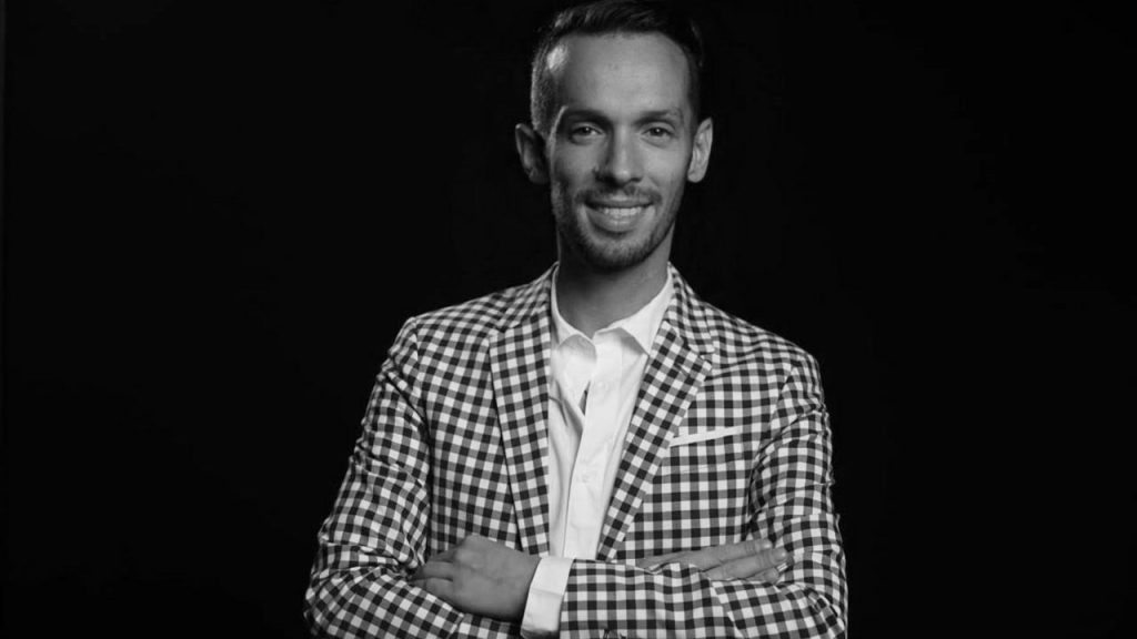 Tužna vijest iz Beograda: Preminuo omiljeni novinar Marko Pantić – Ludo Pero