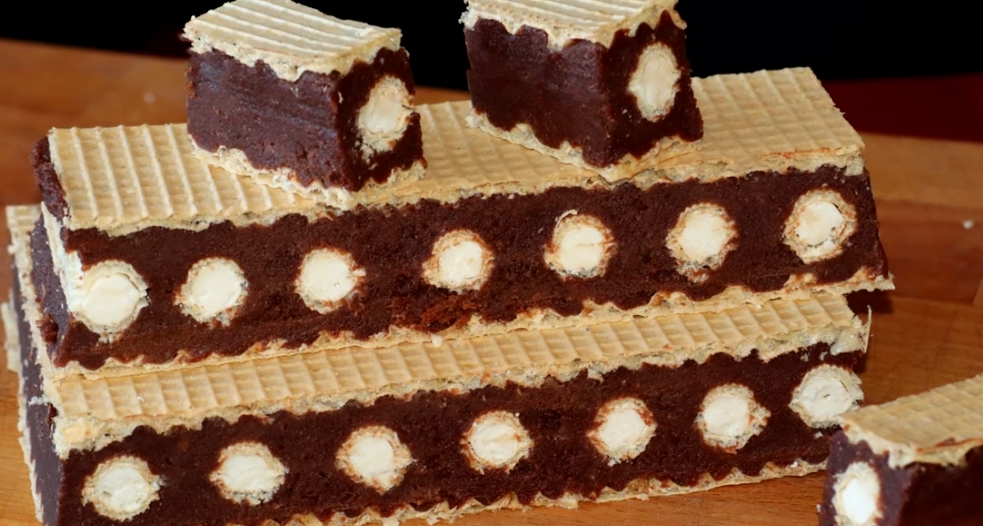 BOLJI RECEPT ZA OBLATNU NISTE PROBALI: Kremasti fil i keks čine savršenu kombinaciju!