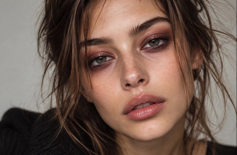 PODOČNJACI VIŠE NISU „PROBLEM“: Stiže neobičan beauty trend za jesen 2026. koji mijenja pravila šminkanja