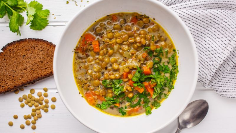 Domaća leća na kašiku – jednostavan recept za ukusan i hranljiv ručak