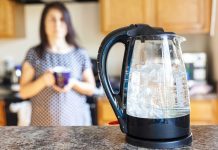 Kamenac uništava vaš čaj i kafu? Evo provjerene metode za savršeno kuhalo Kamenac uništava vaš čaj i kafu? Evo provjerene metode za savršeno kuhalo