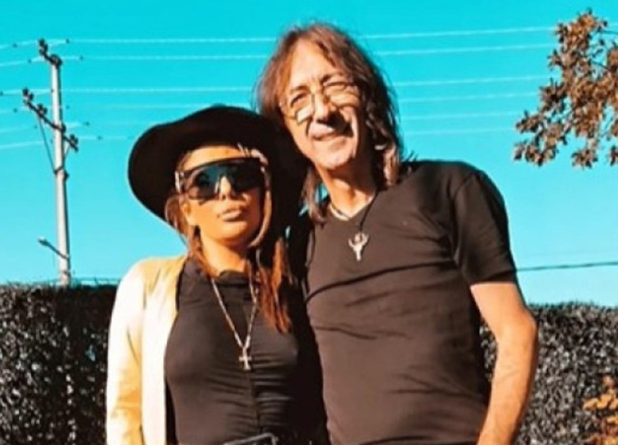 Drama pjevačice NE PRESTAJE! Ana Nikolić pobjegla iz Beograda nakon što ju je Rale pretukao: Evo njene nove adrese Drama pjevačice NE PRESTAJE! Ana Nikolić pobjegla iz Beograda nakon što ju je Rale pretukao: Evo njene nove adrese