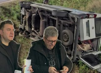 Užas nakon nastupa: Prevrnuo se kombi Amadeus benda, vozilo neprepoznatljivo! Užas nakon nastupa Prevrnuo se kombi Amadeus benda