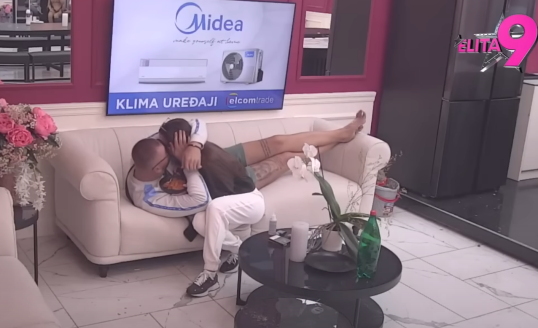 Veliki preokret! Sara okrenula leđa Ivanu i Anđelu, pa se prepustila Janjušu – poljupci pršte na sve strane (VIDEO)