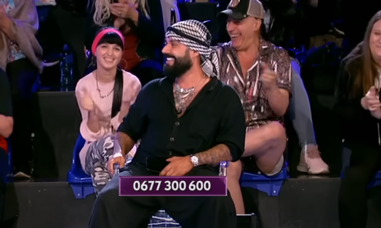 Eksplozija u studiju! Luka Vujović javno iskritikovao Alibabu, otkrio Anelin plan za novi proizvod: 'Misliš da si Bog!' (VIDEO) Eksplozija u studiju! Luka Vujović javno iskritikovao Alibabu, otkrio Anelin plan za novi proizvod: 'Misliš da si Bog!' (VIDEO)