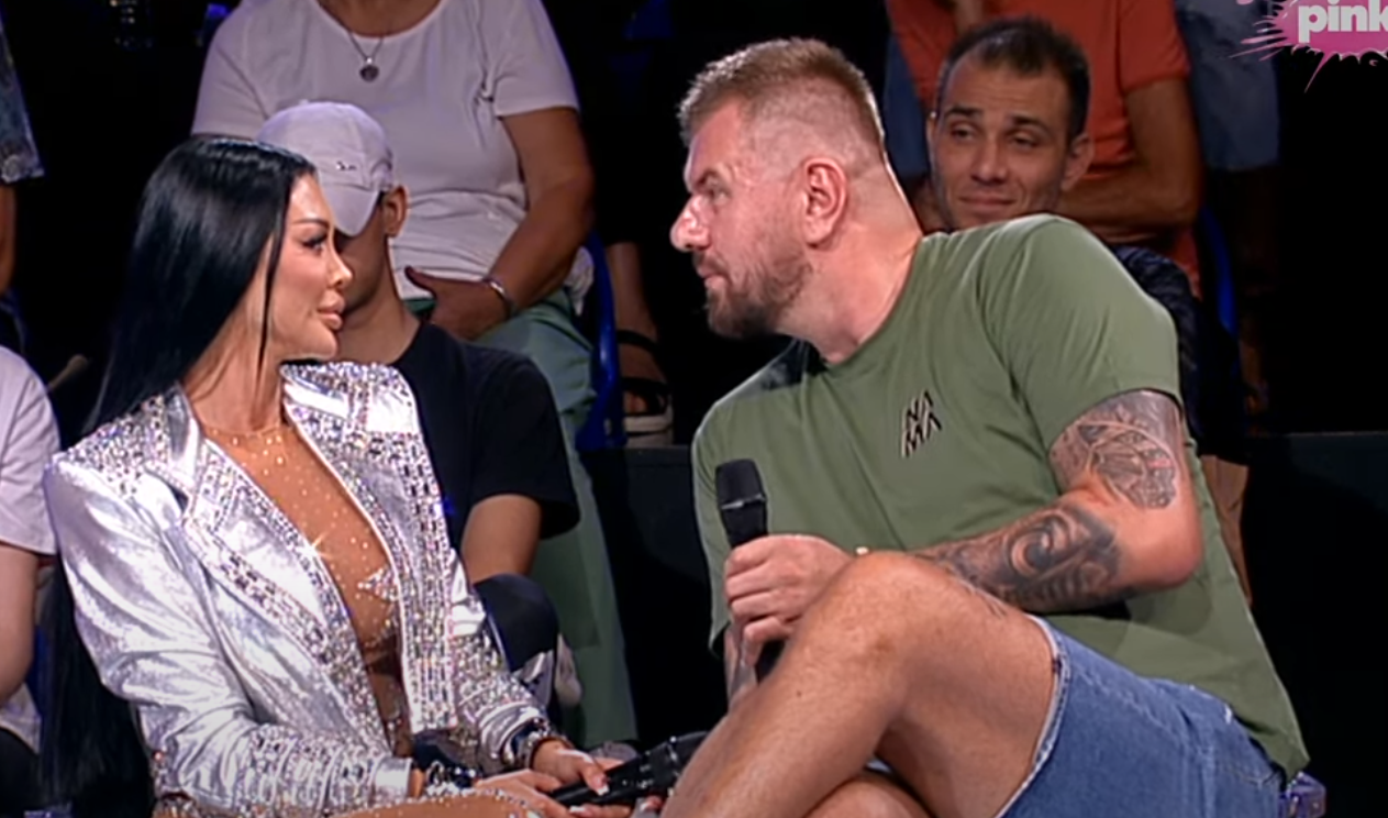 ROMANSA SE BUDI! Janjuš i Maja u studiju kao nekad – priznanje koje je iznenadilo sve gledaoce! (VIDEO) ROMANSA SE BUDI! Janjuš i Maja u studiju kao nekad – priznanje koje je iznenadilo sve gledaoce! (VIDEO)