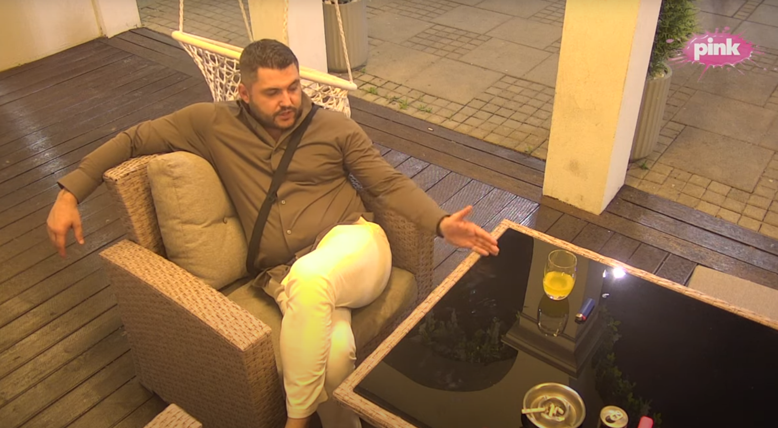 NAJSKUPLJI IGRAČ RIJALITIJA? Asmin Durdžić navodno ušao za basnoslovan honorar – cifra koja je šokirala sve! NAJSKUPLJI IGRAČ RIJALITIJA? Asmin Durdžić navodno ušao za basnoslovan honorar – cifra koja je šokirala sve!