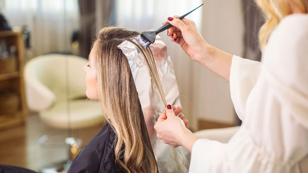 Top 5 boja kose koje će dominirati jeseni 2025: Jeste li spremni za transformaciju?