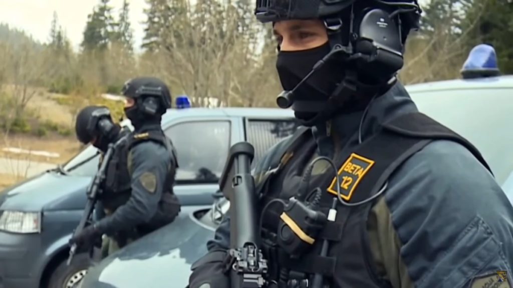 Velika policijska akcija u Bijeljini: Uhapšeno sedam osoba u operaciji 